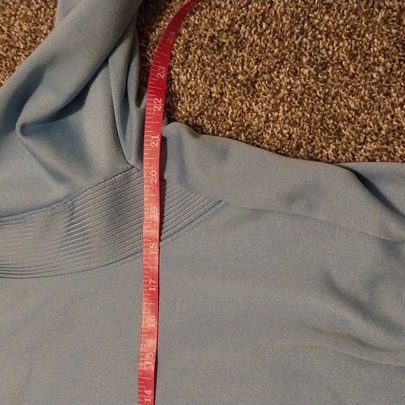 Men's Nike Dri-Fit Hoodie - Picture 3 of 7